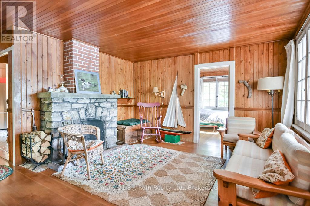 756 Browning Island, Bracebridge, Ontario  P1L 1X2 - Photo 14 - X12443779