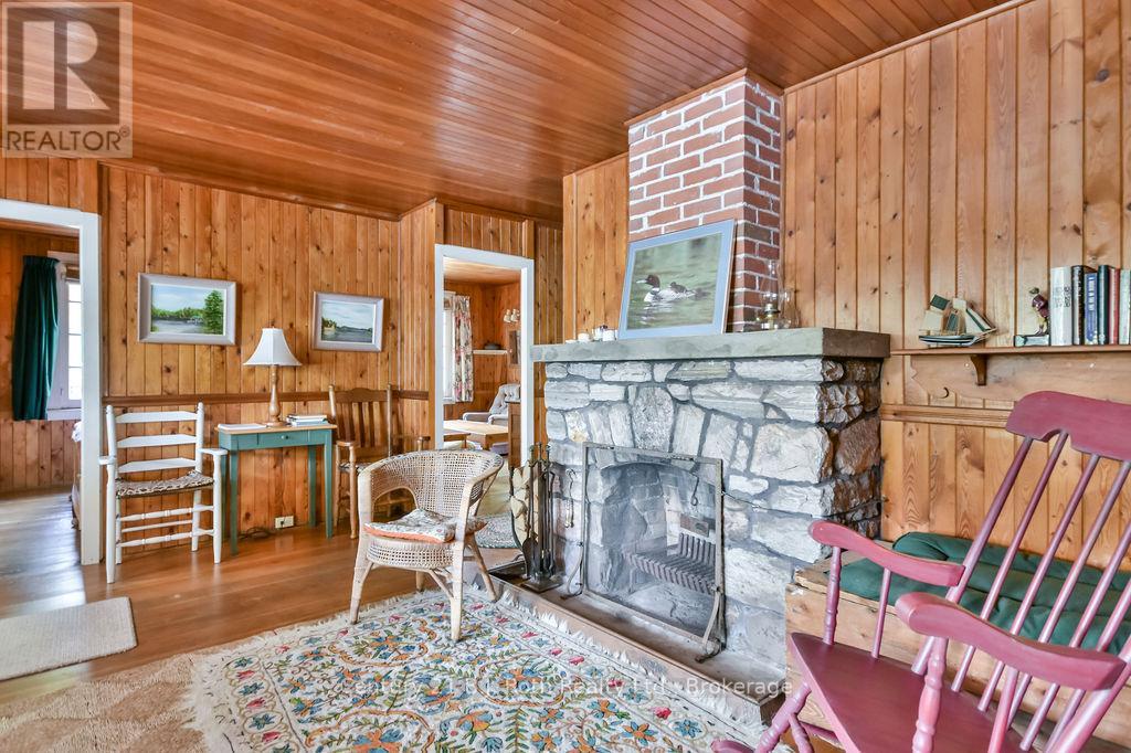 756 Browning Island, Bracebridge, Ontario  P1L 1X2 - Photo 16 - X12443779