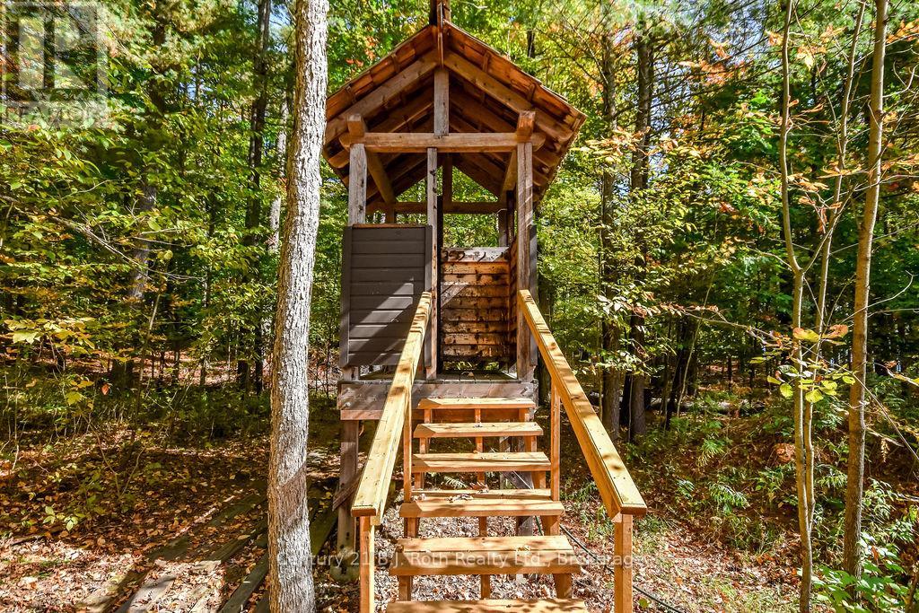756 Browning Island, Bracebridge, Ontario  P1L 1X2 - Photo 28 - X12443779