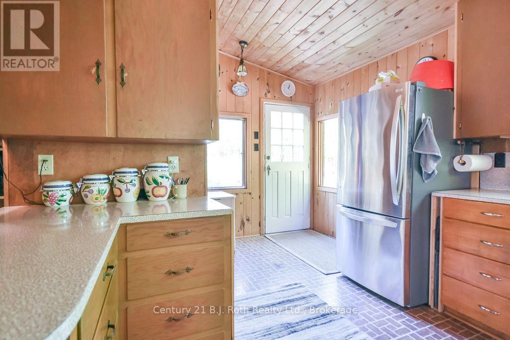 756 Browning Island, Bracebridge, Ontario  P1L 1X2 - Photo 8 - X12443779
