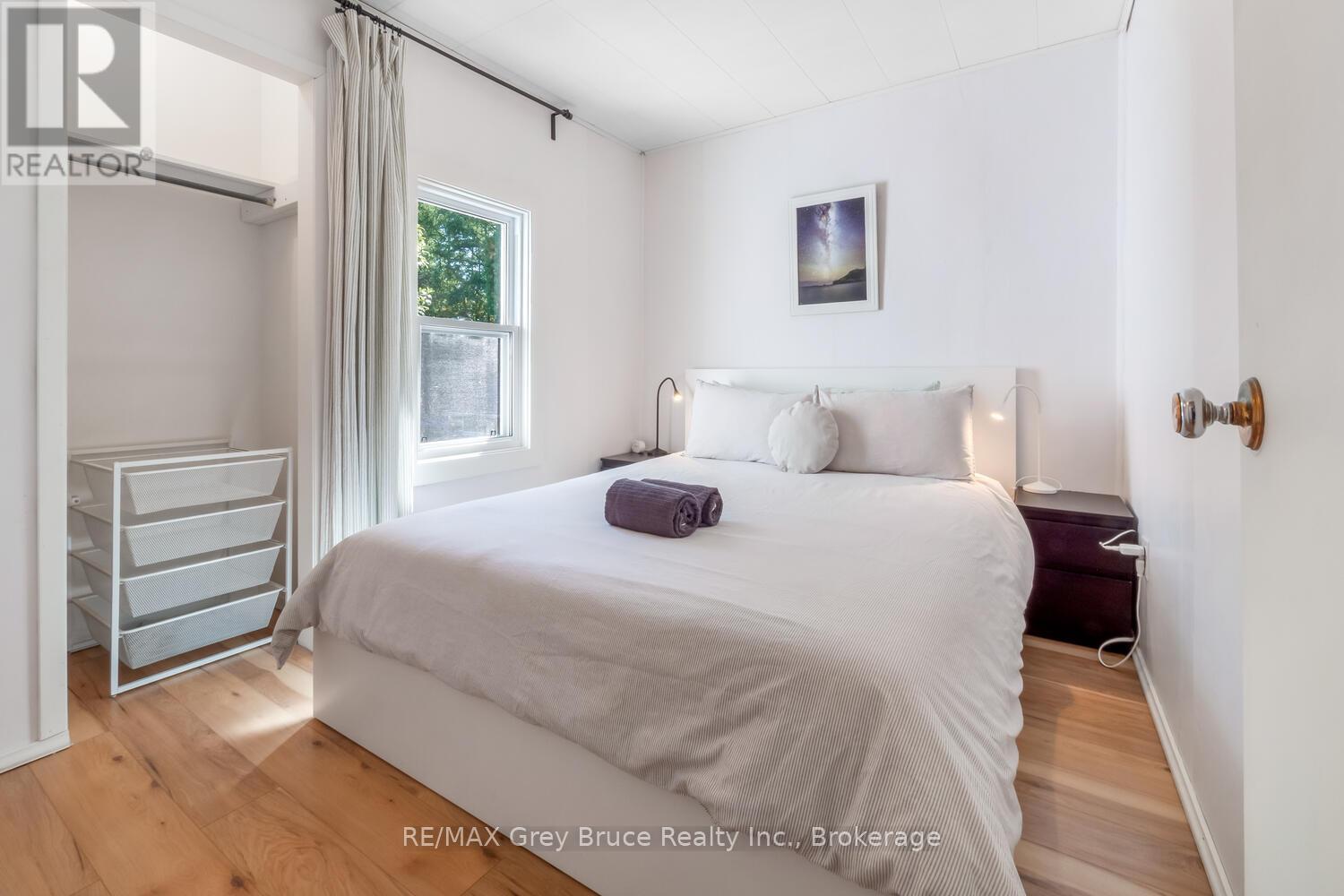 861 Pike Bay Road, Northern Bruce Peninsula, Ontario  N0H 2T0 - Photo 15 - X12443787