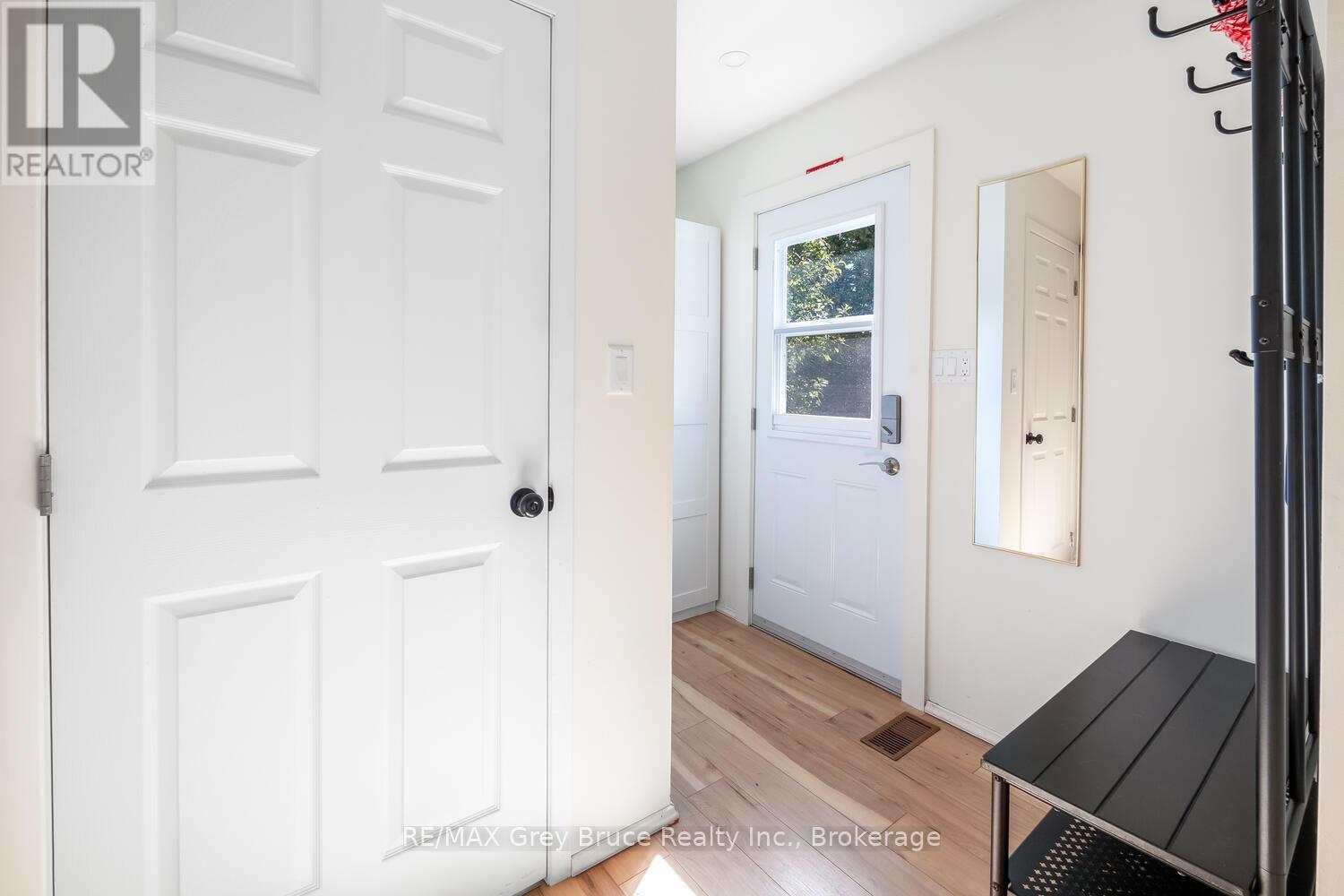 861 Pike Bay Road, Northern Bruce Peninsula, Ontario  N0H 2T0 - Photo 18 - X12443787