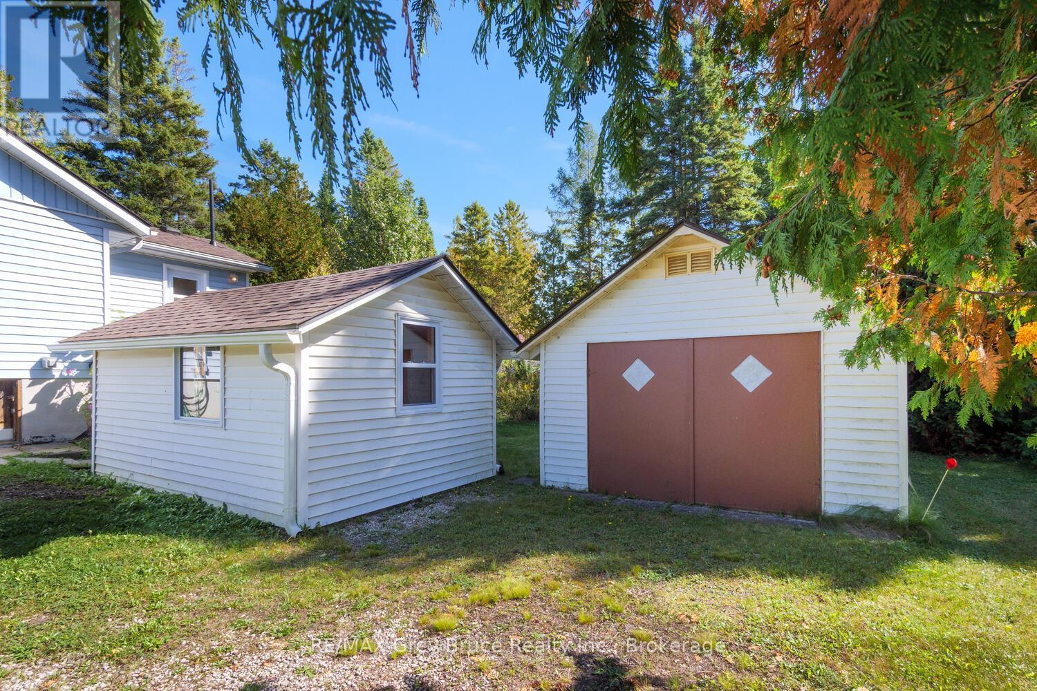 861 Pike Bay Road, Northern Bruce Peninsula, Ontario  N0H 2T0 - Photo 36 - X12443787