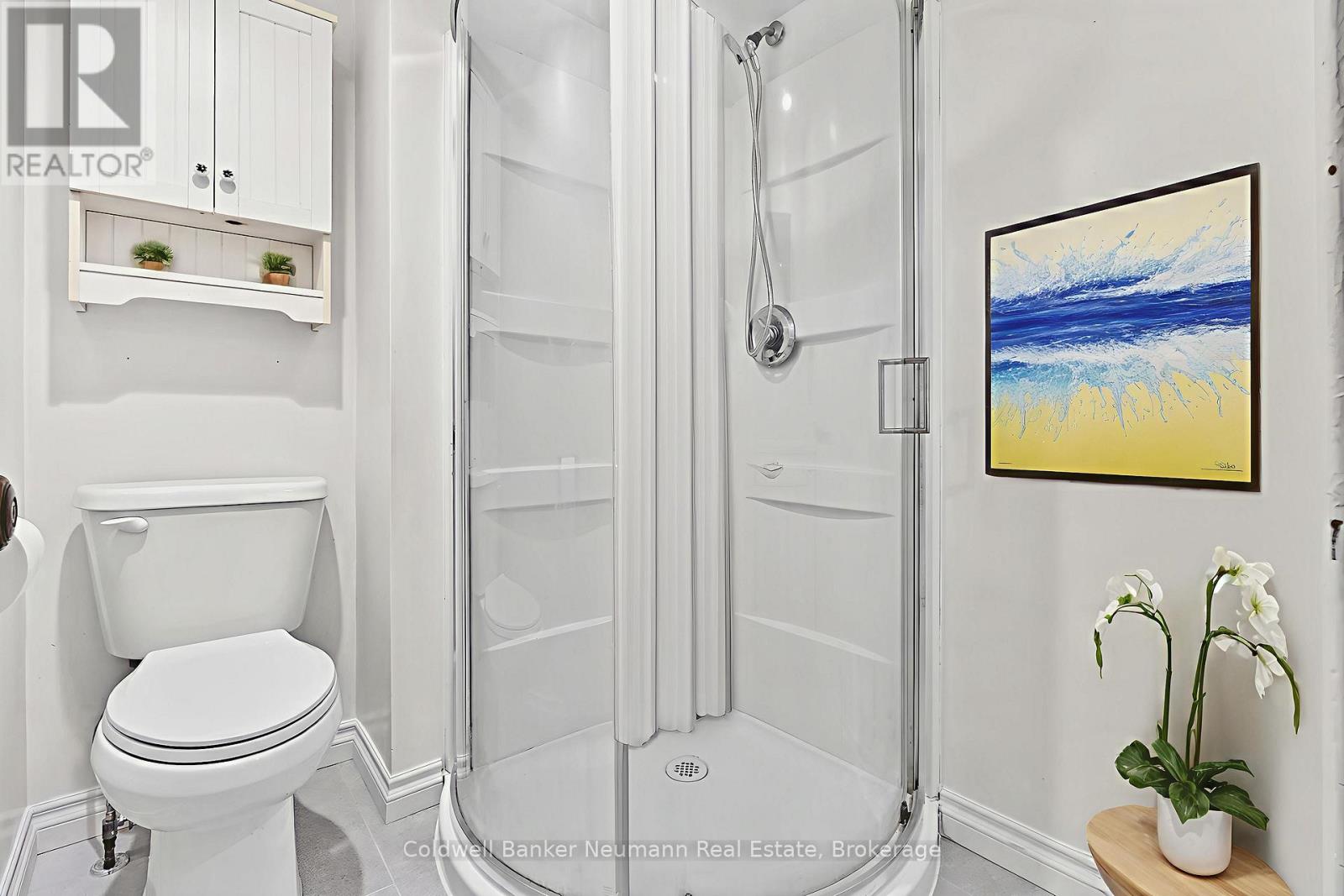 155 Weber Street E, Kitchener, Ontario  N2H 1E1 - Photo 7 - X12443802
