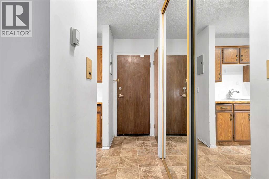 2106, 4001b 49 Street Nw, Calgary, Alberta  T3A 2C9 - Photo 4 - A2260720