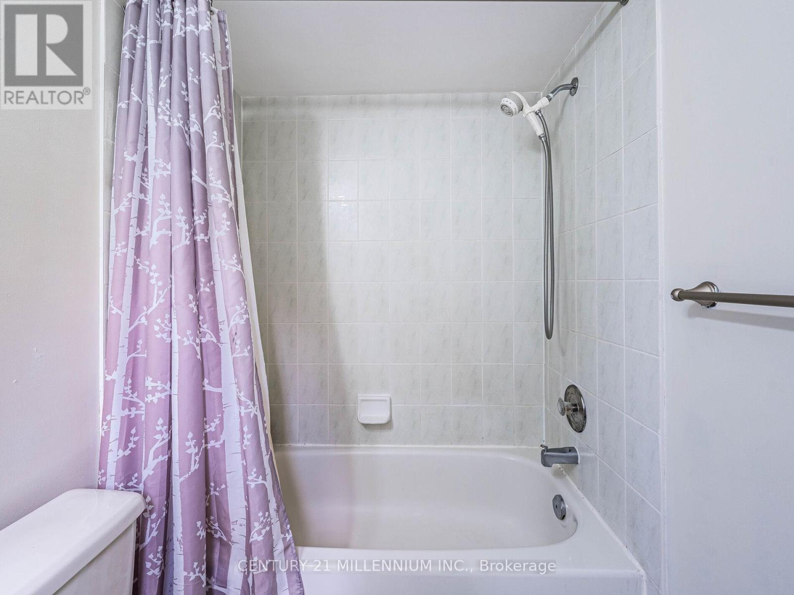 425 Elmwood Court, Oshawa, Ontario  L1G 7X8 - Photo 17 - E12430847