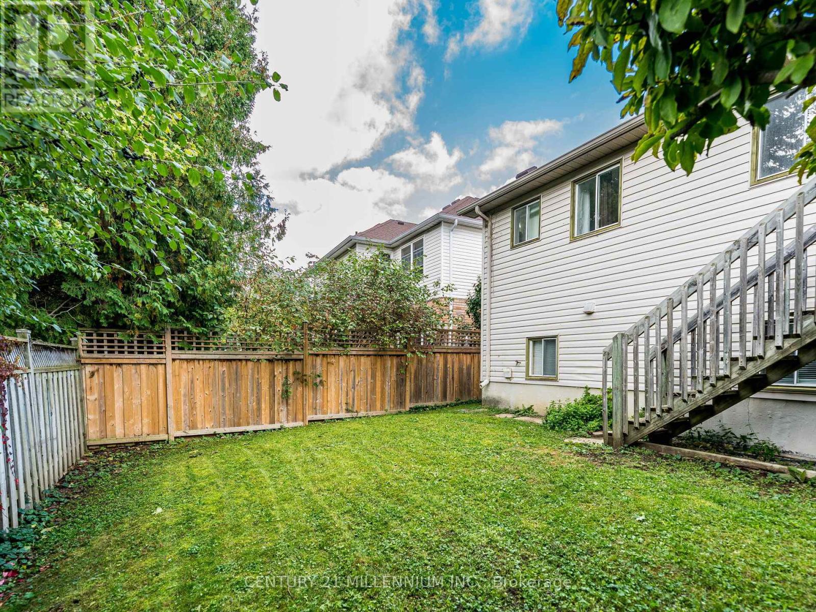 425 Elmwood Court, Oshawa, Ontario  L1G 7X8 - Photo 35 - E12430847