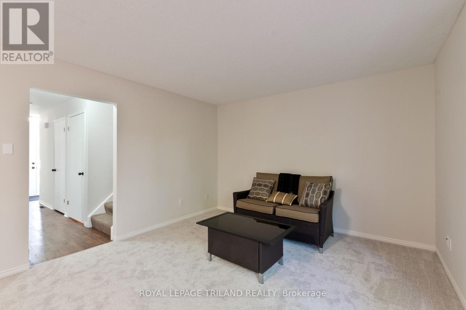 32 - 131 Bonaventure Drive, London East, Ontario  N5V 4H8 - Photo 10 - X12443746