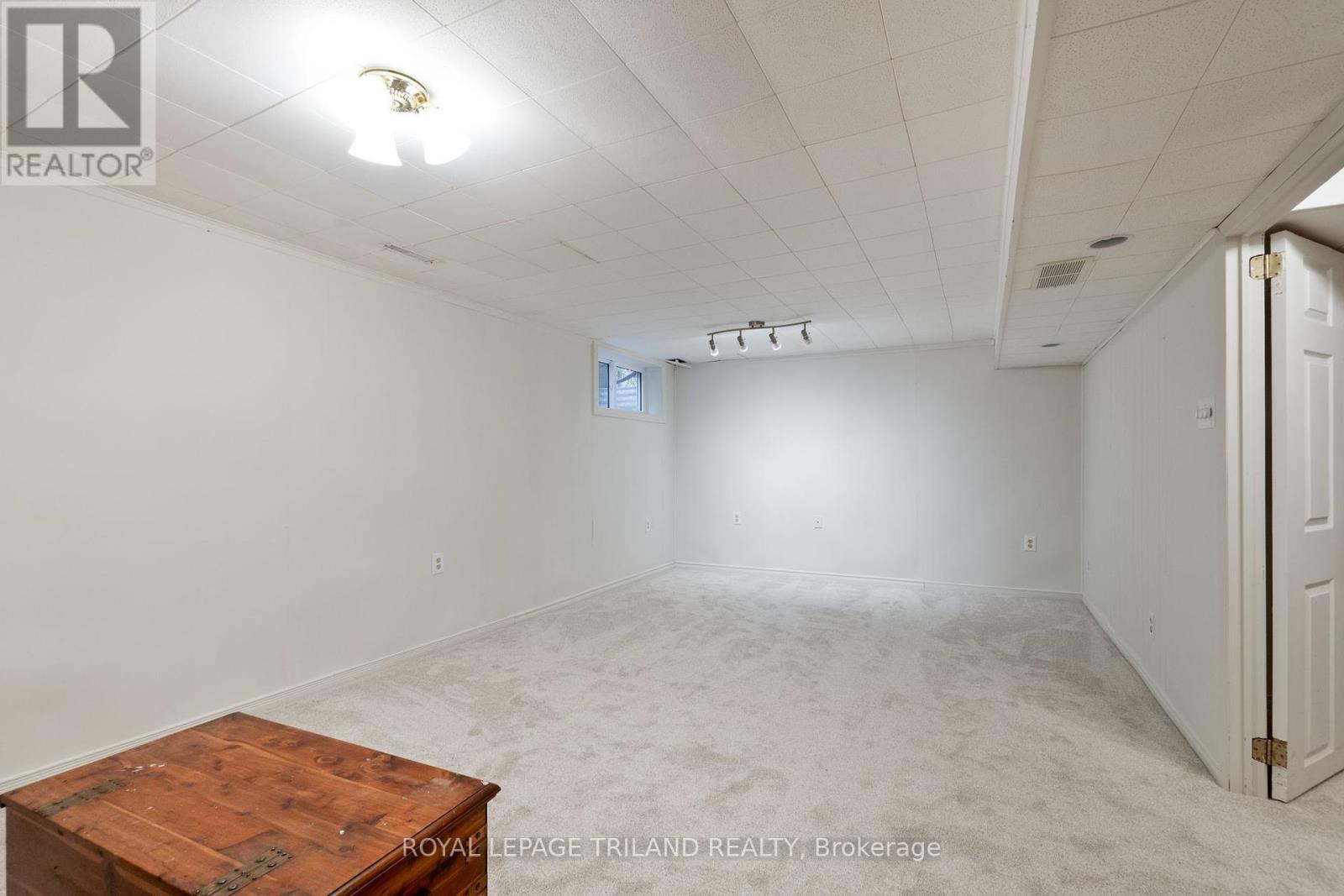 32 - 131 Bonaventure Drive, London East, Ontario  N5V 4H8 - Photo 23 - X12443746
