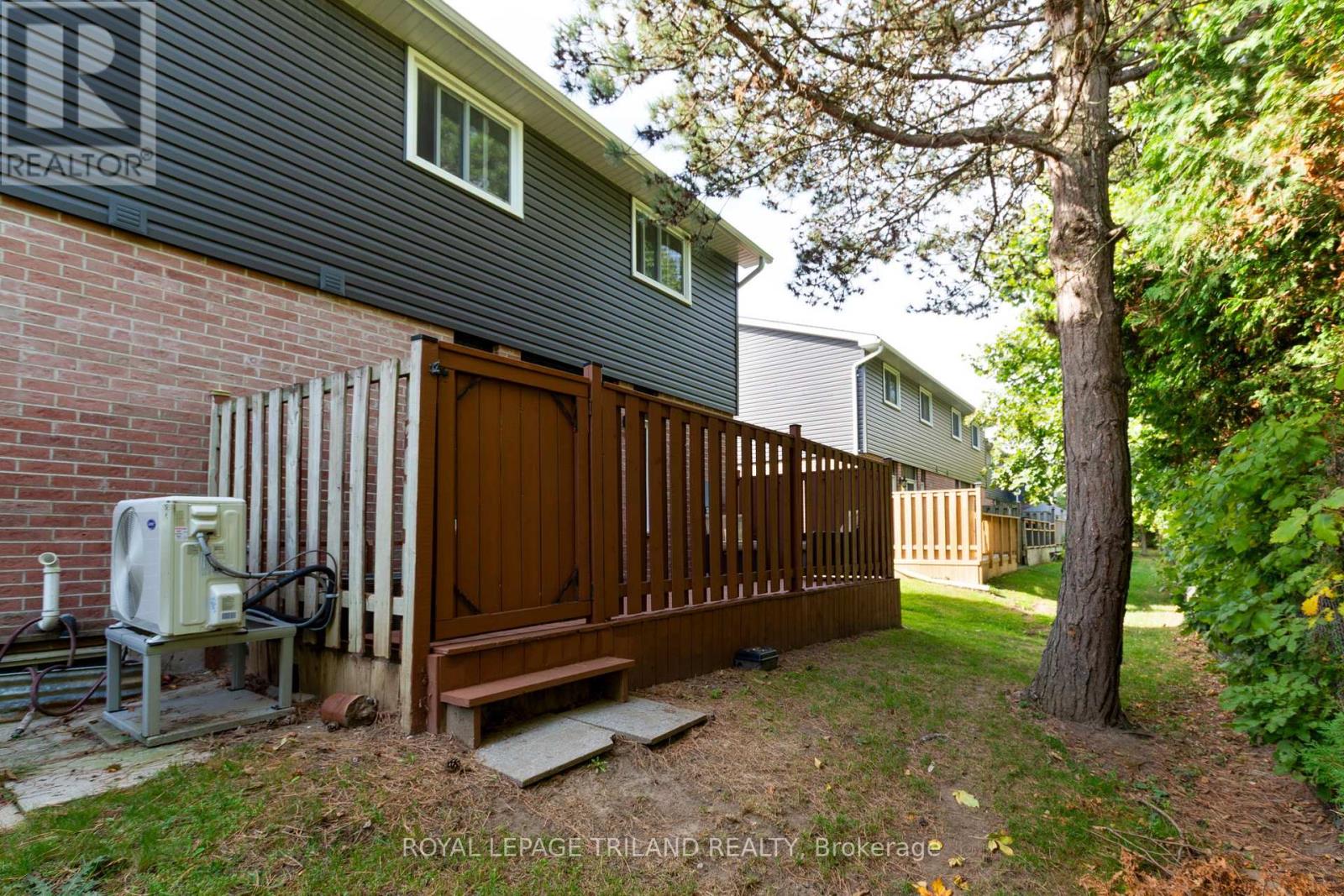 32 - 131 Bonaventure Drive, London East, Ontario  N5V 4H8 - Photo 29 - X12443746