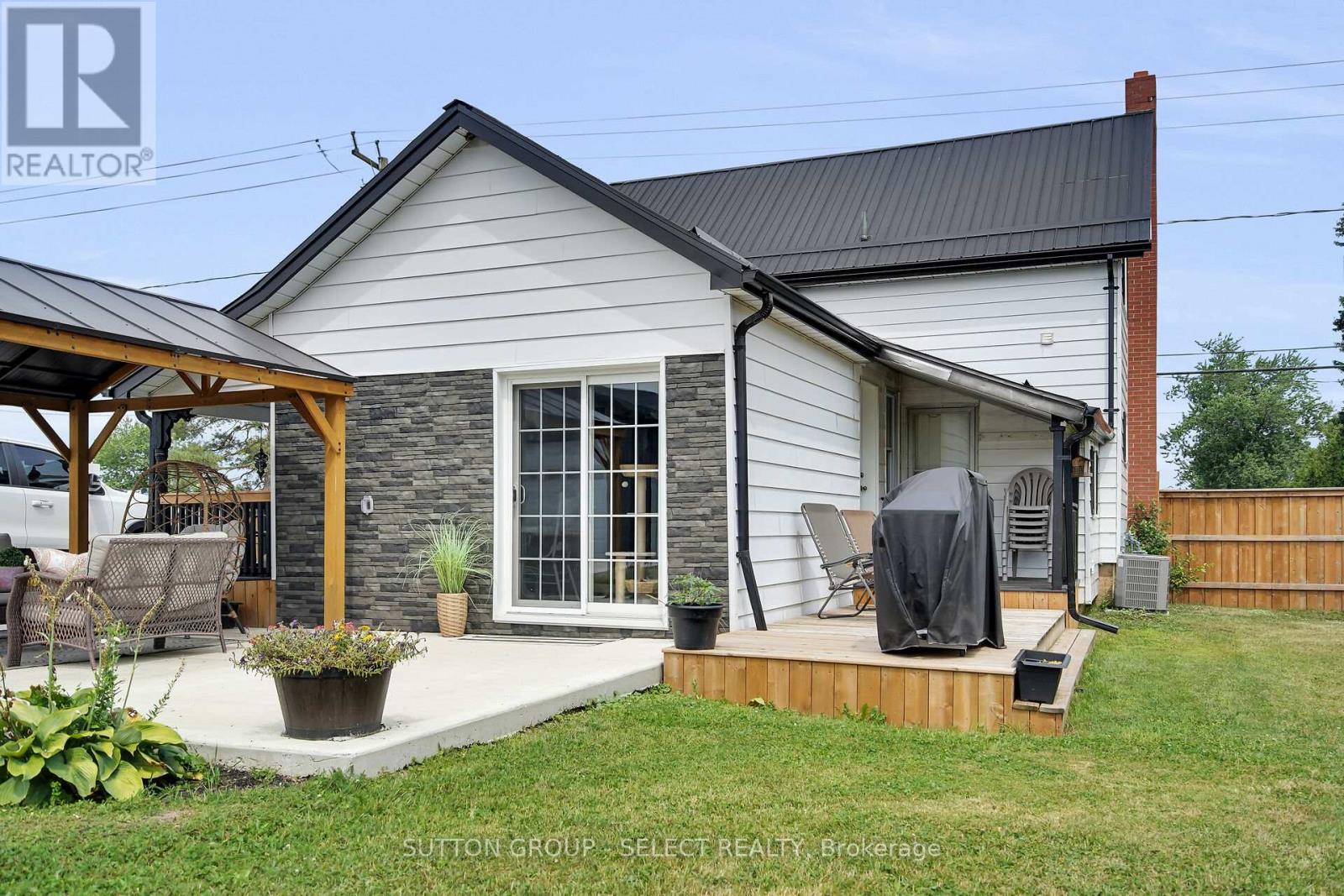 145 Victoria Avenue, South Huron, Ontario  N0M 1M0 - Photo 32 - X12443819