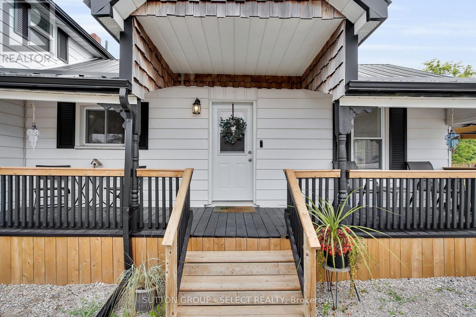 145 Victoria Avenue, South Huron, Ontario  N0M 1M0 - Photo 6 - X12443819