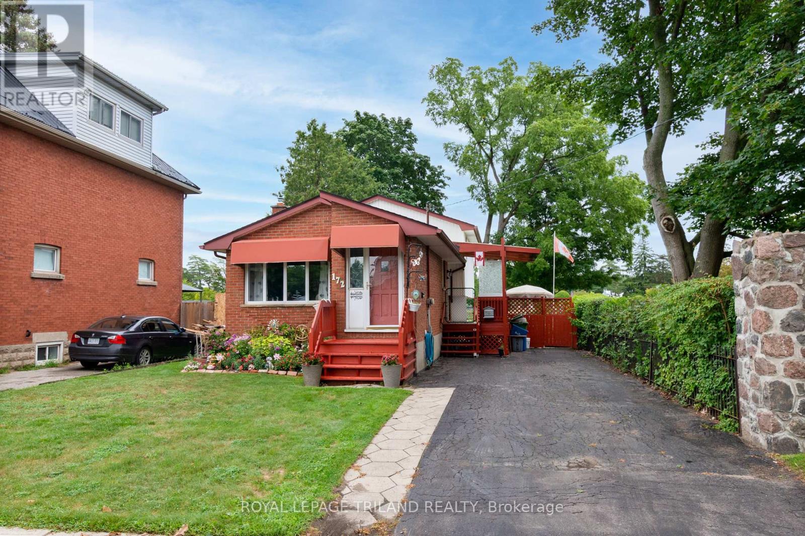172 Wilson Avenue, St. Thomas, Ontario  N5R 3R3 - Photo 2 - X12443838