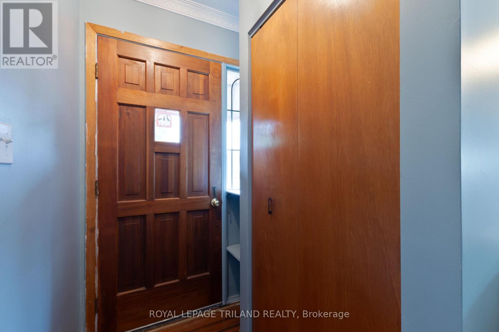 172 Wilson Avenue, St. Thomas, Ontario  N5R 3R3 - Photo 5 - X12443838