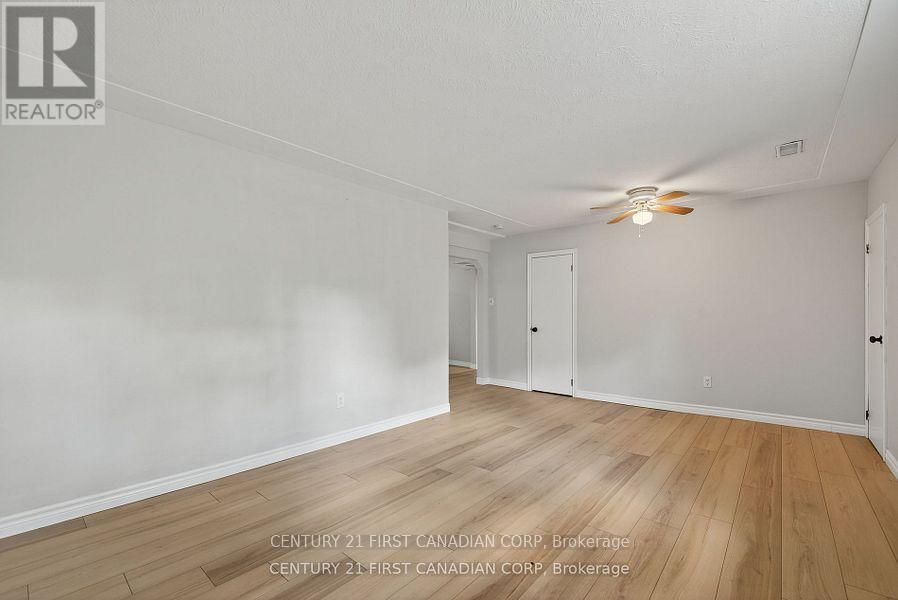 Lower - 454 Salisbury Street, London East, Ontario  N5Y 3B2 - Photo 12 - X12443842