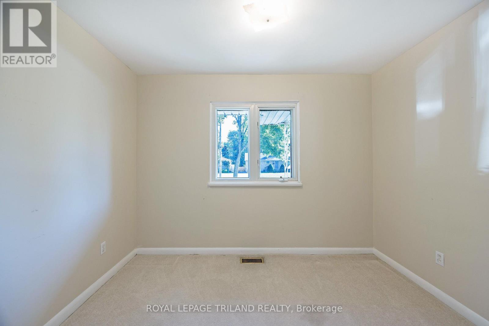 395 Beachwood Avenue, London South, Ontario  N6J 3J9 - Photo 17 - X12443843