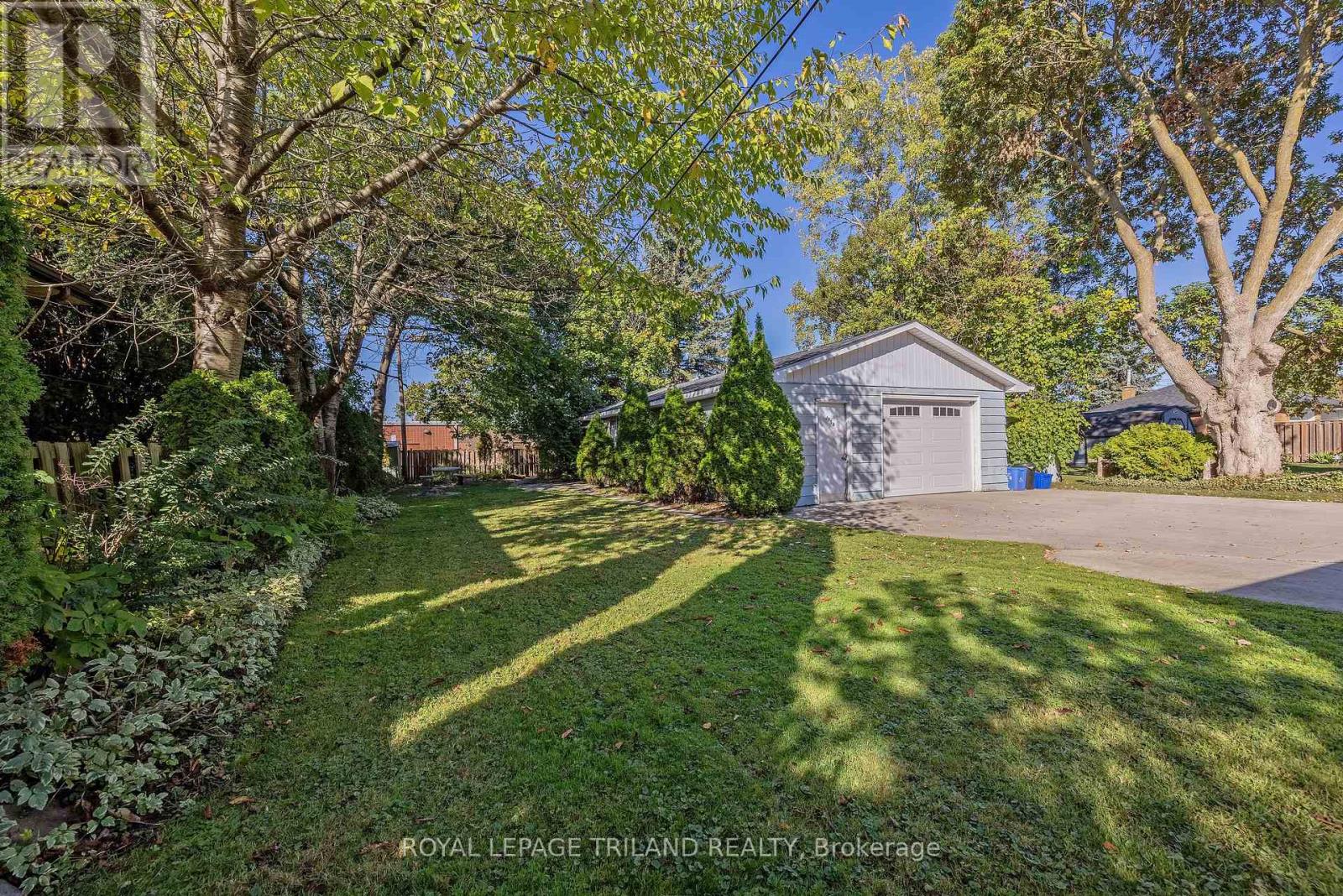 395 Beachwood Avenue, London South, Ontario  N6J 3J9 - Photo 30 - X12443843
