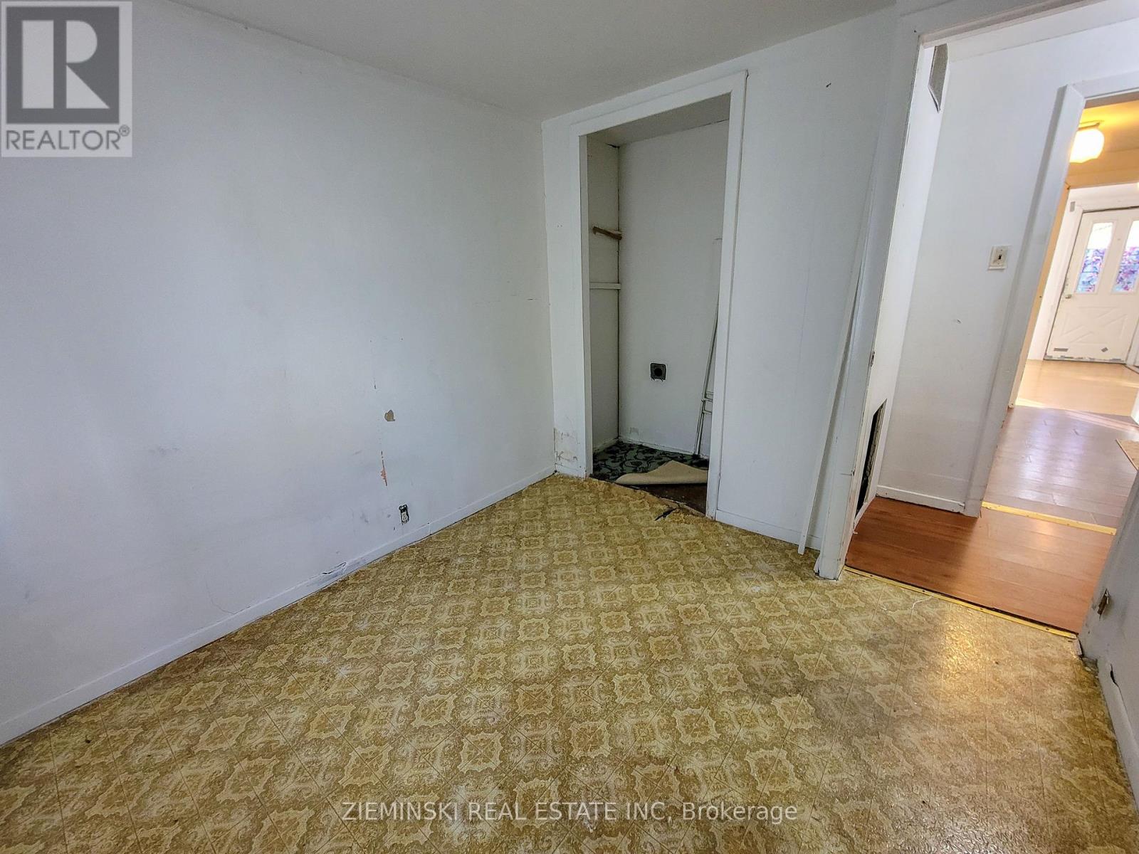 638 Cedar Avenue, Iroquois Falls, Ontario  P0K 1G0 - Photo 10 - T12443907