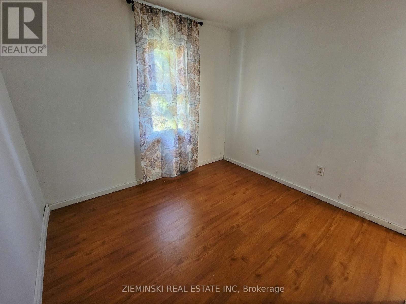 638 Cedar Avenue, Iroquois Falls, Ontario  P0K 1G0 - Photo 12 - T12443907