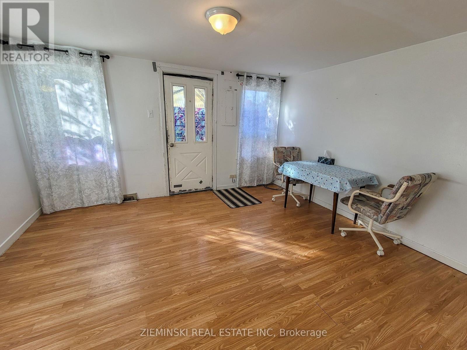 638 Cedar Avenue, Iroquois Falls, Ontario  P0K 1G0 - Photo 4 - T12443907