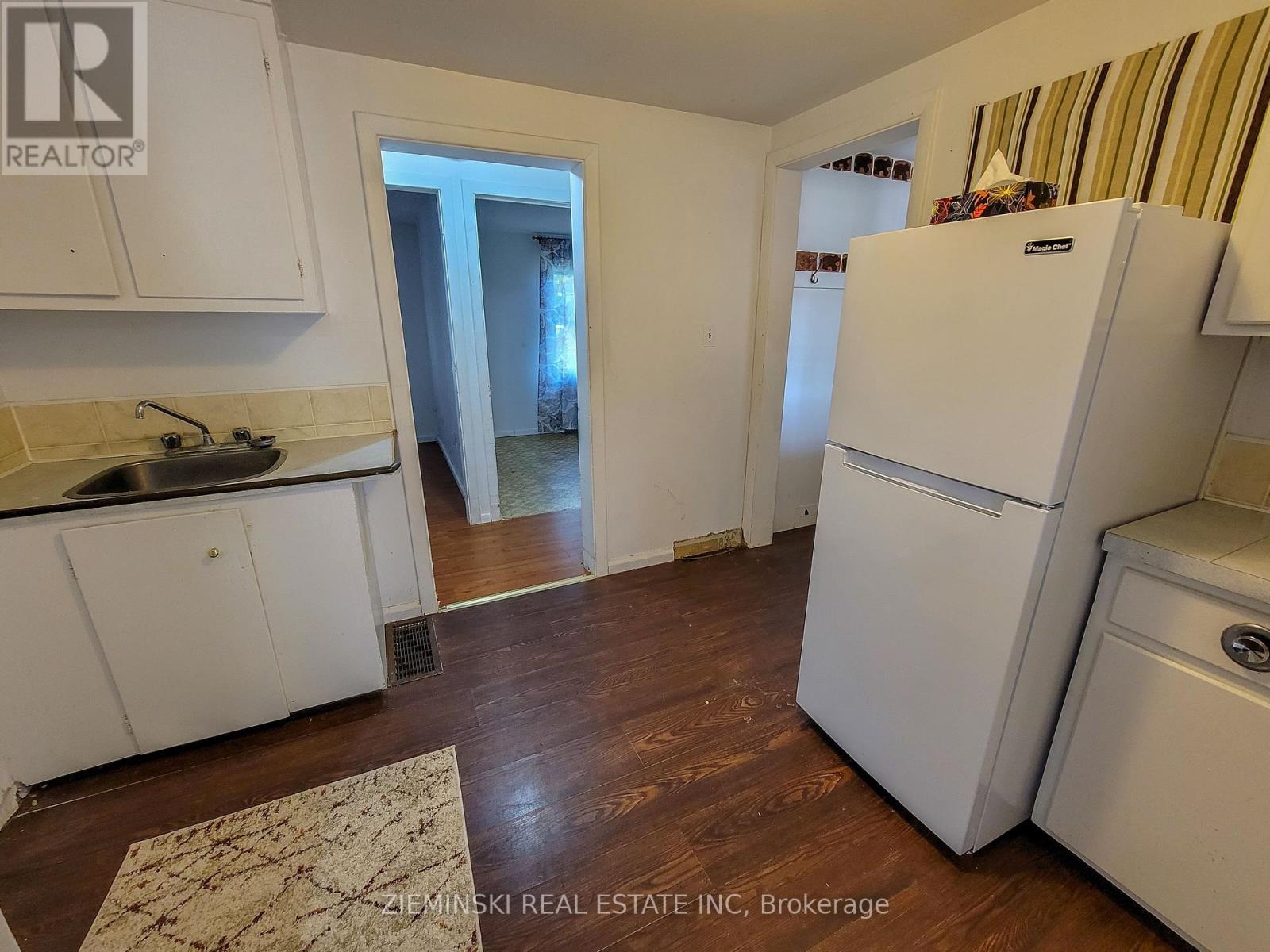 638 Cedar Avenue, Iroquois Falls, Ontario  P0K 1G0 - Photo 6 - T12443907