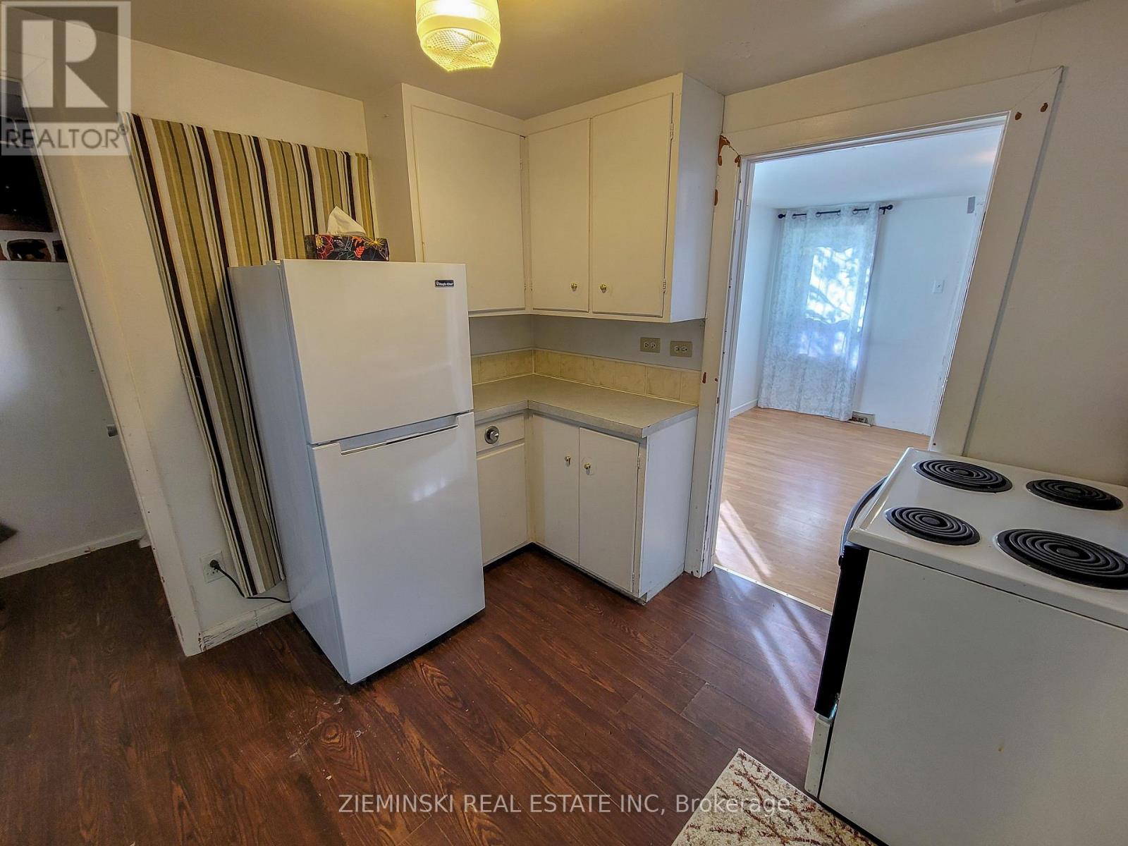 638 Cedar Avenue, Iroquois Falls, Ontario  P0K 1G0 - Photo 8 - T12443907