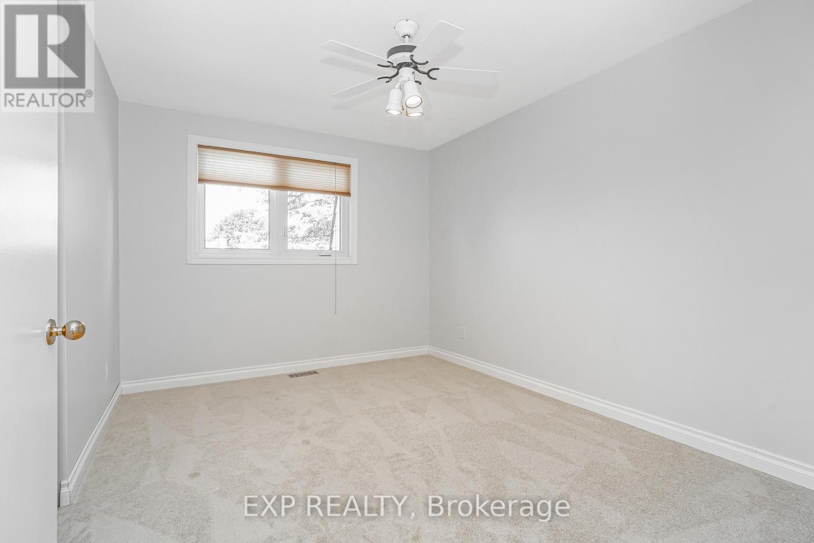 6084a Vineyard Drive, Ottawa, Ontario  K1C 2M5 - Photo 25 - X12443807