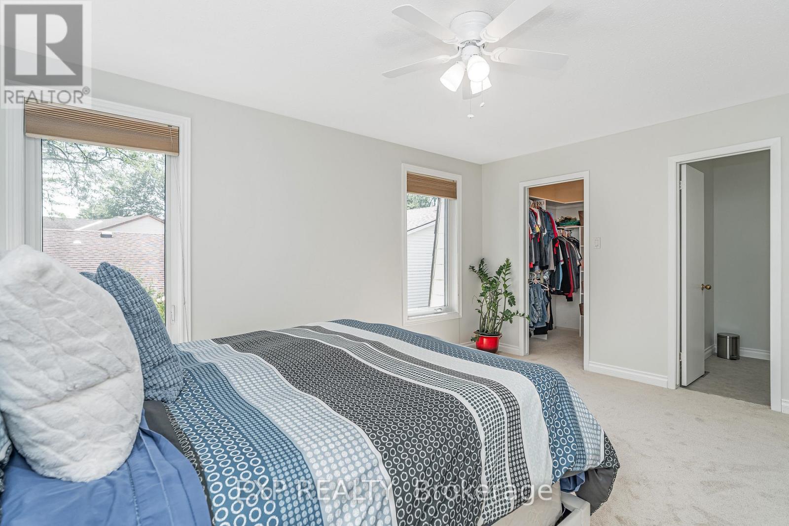 6084a Vineyard Drive, Ottawa, Ontario  K1C 2M5 - Photo 30 - X12443807