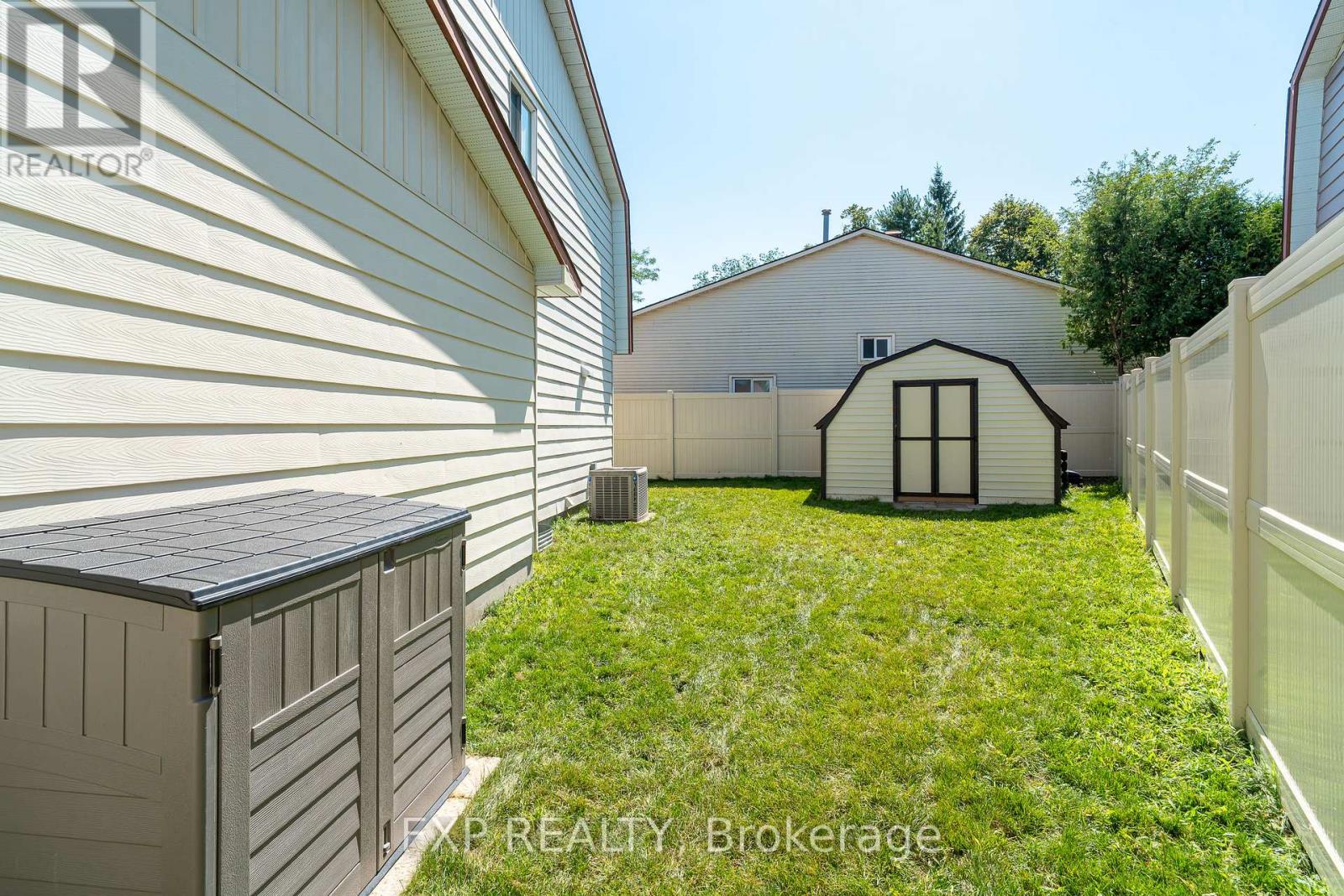 6084a Vineyard Drive, Ottawa, Ontario  K1C 2M5 - Photo 38 - X12443807