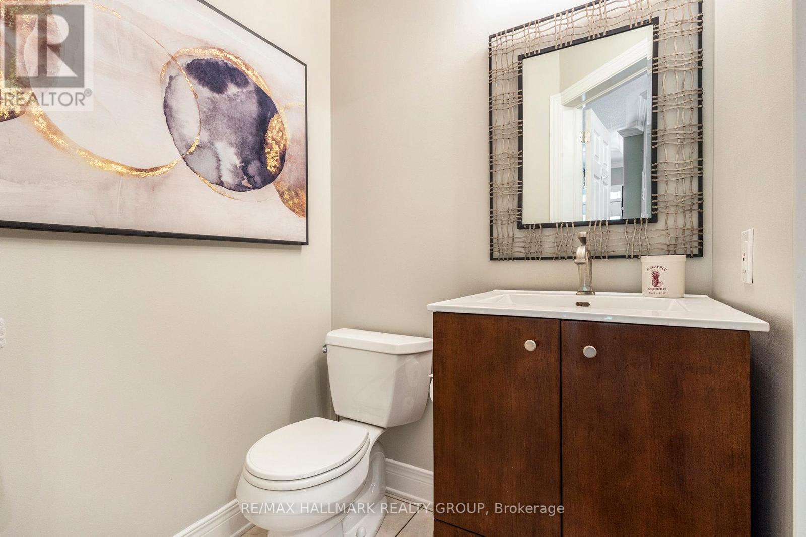 56 Kings Landing Private, Ottawa, Ontario  K1S 5P8 - Photo 8 - X12443853