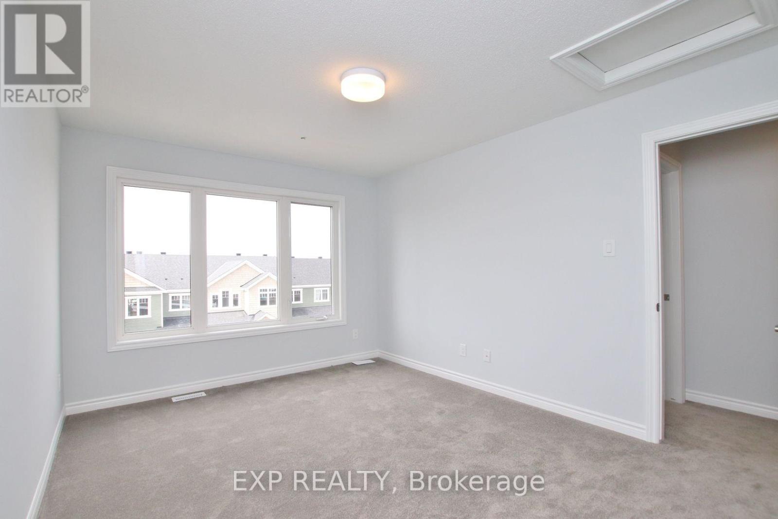 39 Lentago Avenue, Ottawa, Ontario  K2J 7A2 - Photo 20 - X12443878