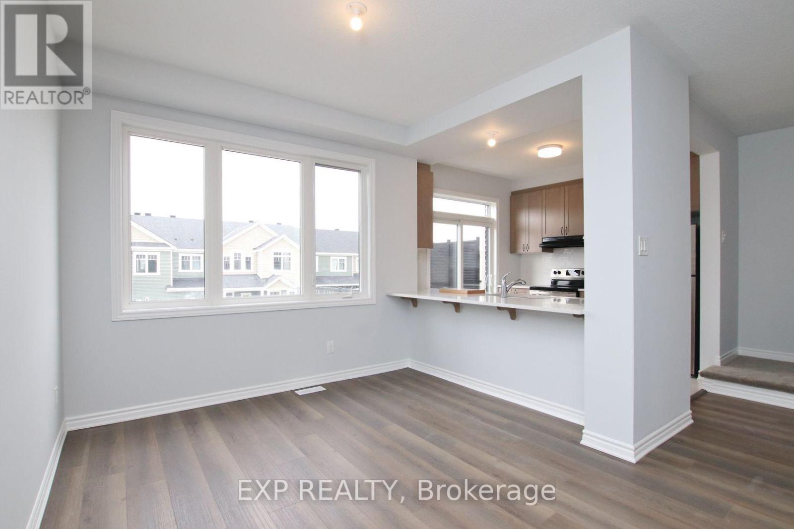 39 Lentago Avenue, Ottawa, Ontario  K2J 7A2 - Photo 8 - X12443878