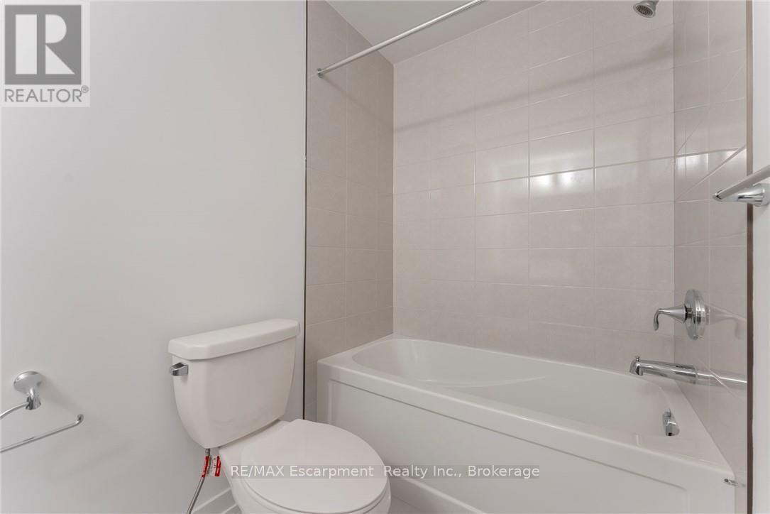 80 - 940 St. David Street N, Centre Wellington, Ontario  N1M 2W3 - Photo 14 - X12443870