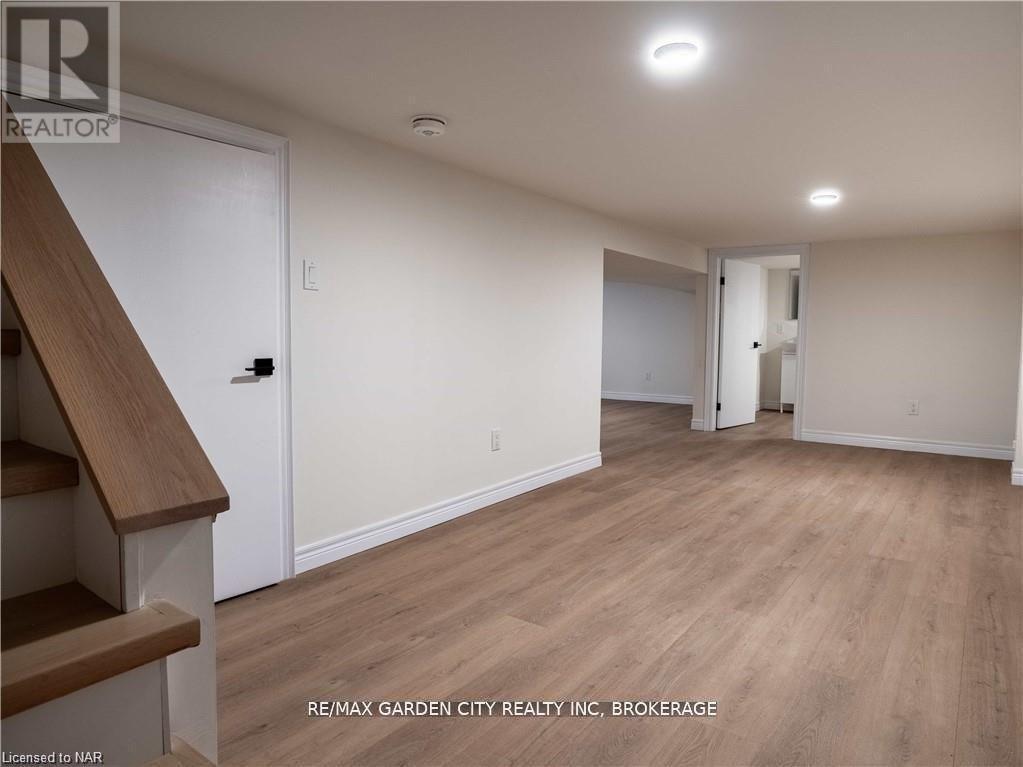 98 Pleasant Avenue, St. Catharines (Downtown), Ontario  L2R 1Y1 - Photo 18 - X12443801