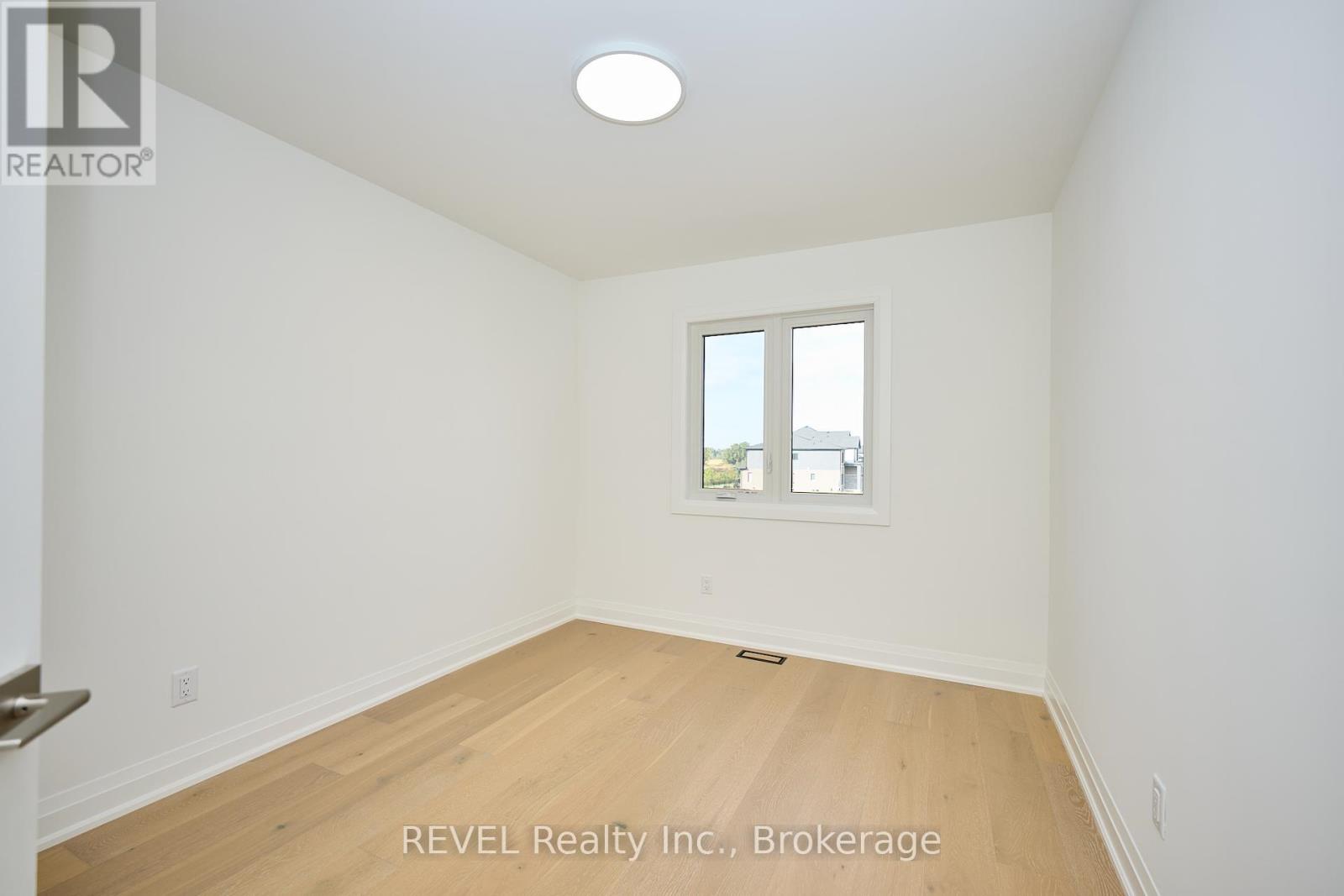 7429 Matteo Drive, Niagara Falls (Brown), Ontario  L2H 3T3 - Photo 18 - X12443876