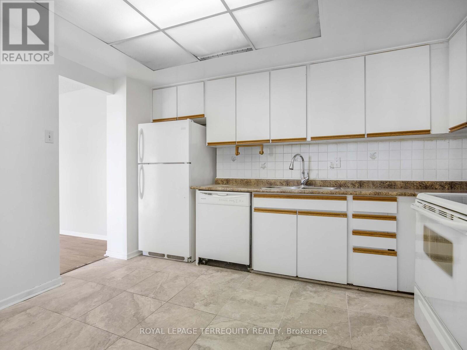 1209 - 5 Old Sheppard Avenue, Toronto, Ontario  M2J 4K3 - Photo 13 - C12443688