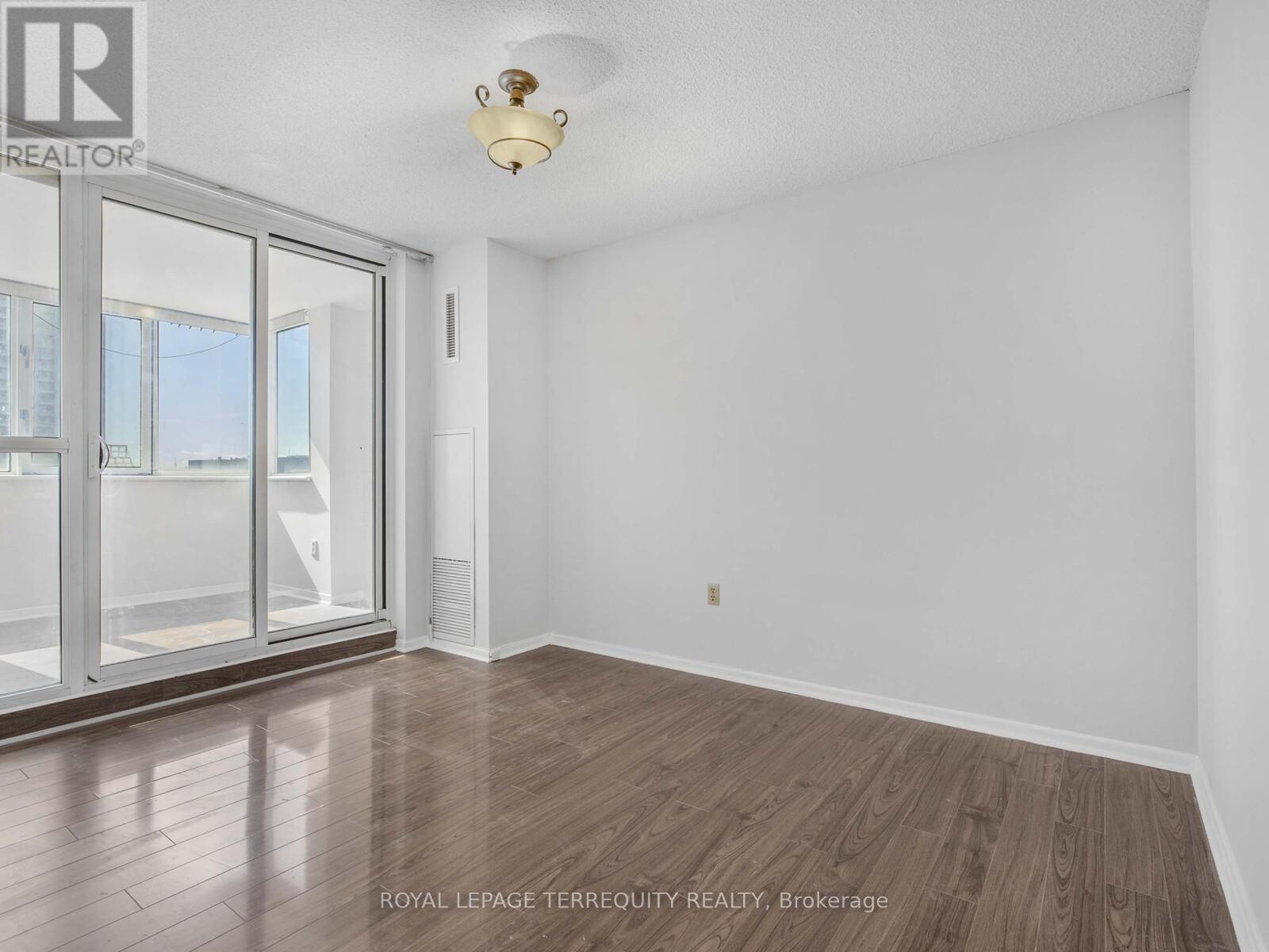 1209 - 5 Old Sheppard Avenue, Toronto, Ontario  M2J 4K3 - Photo 16 - C12443688