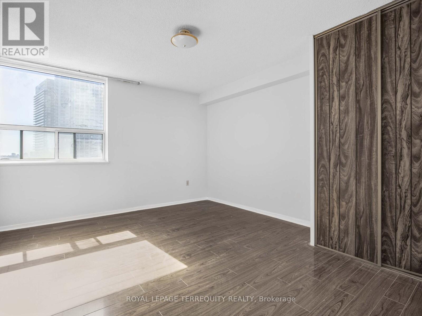 1209 - 5 Old Sheppard Avenue, Toronto, Ontario  M2J 4K3 - Photo 5 - C12443688