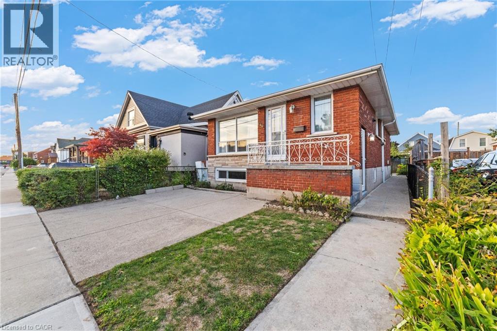 99 Edinburgh Avenue, Hamilton, Ontario  L8H 2C6 - Photo 2 - 40776280