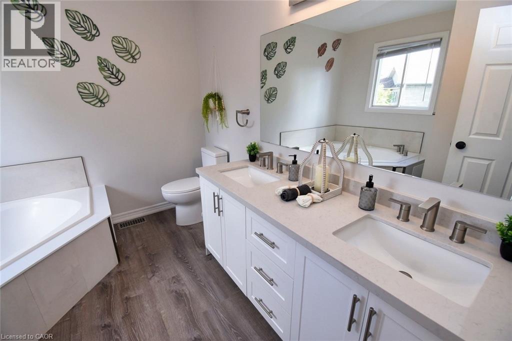 29 Riviera Ridge, Stoney Creek, Ontario  L8E 5E6 - Photo 17 - 40775822