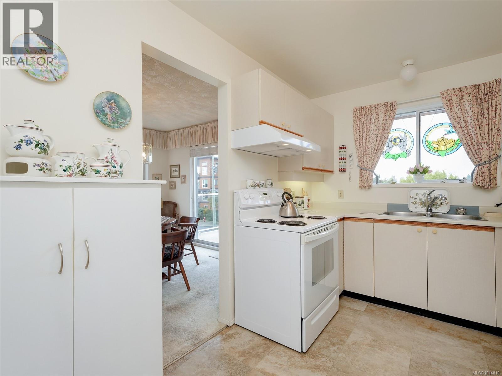 301 2354 Brethour Ave, Sidney, British Columbia  V8L 2A5 - Photo 10 - 1014810