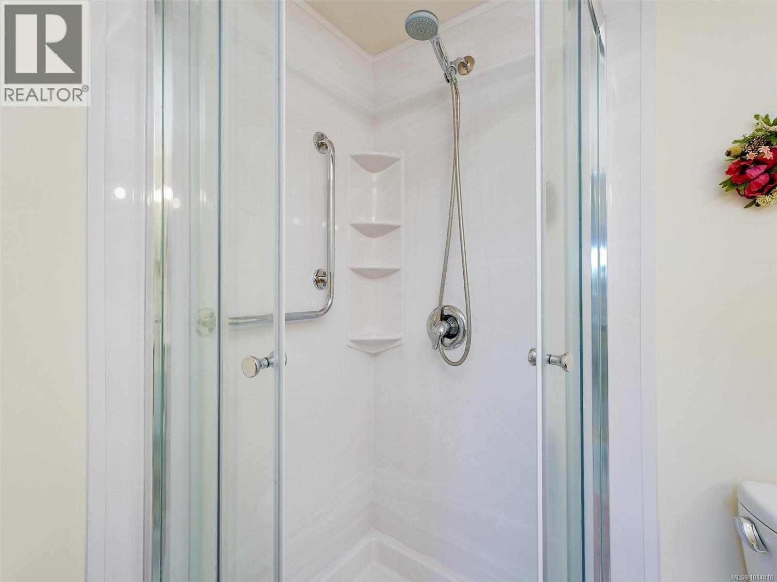 301 2354 Brethour Ave, Sidney, British Columbia  V8L 2A5 - Photo 16 - 1014810