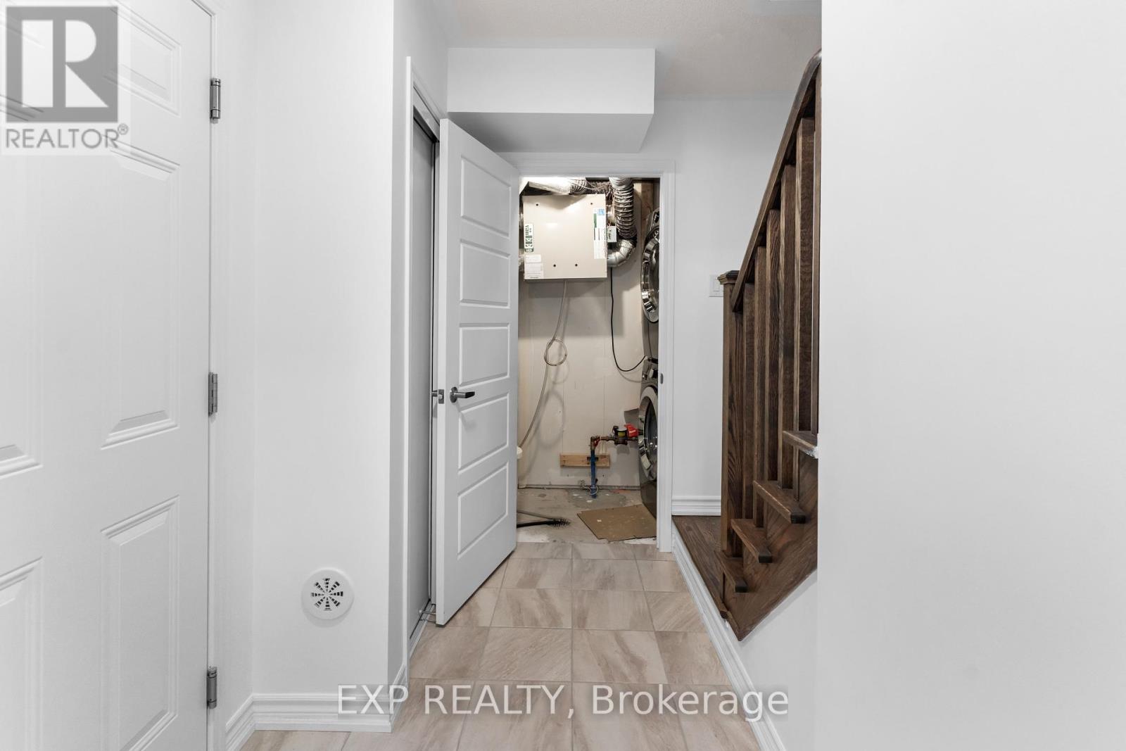 13 Goldeye Street, Whitby, Ontario  L1P 0E5 - Photo 13 - E12443715