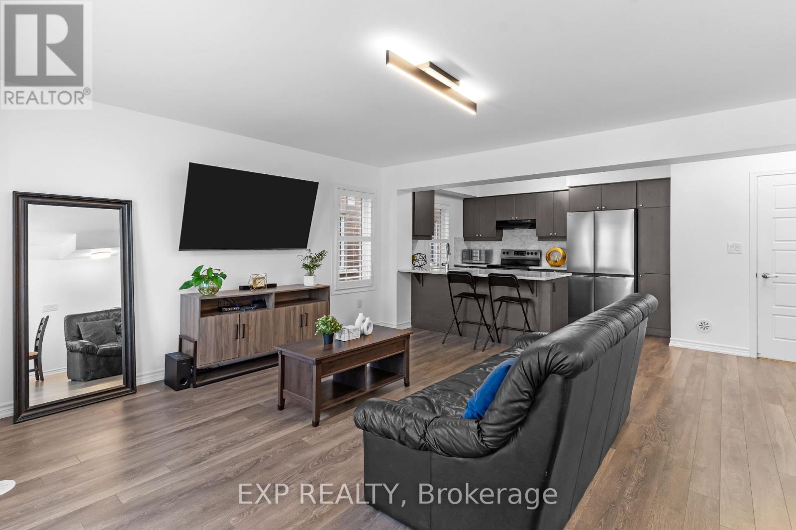 13 Goldeye Street, Whitby, Ontario  L1P 0E5 - Photo 17 - E12443715
