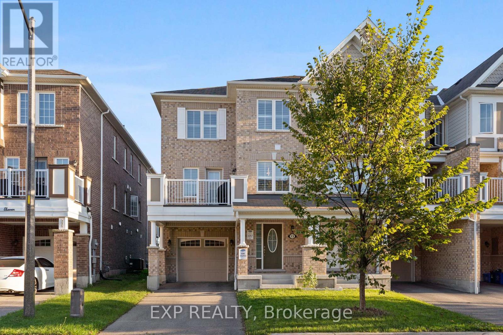 13 Goldeye Street, Whitby, Ontario  L1P 0E5 - Photo 3 - E12443715