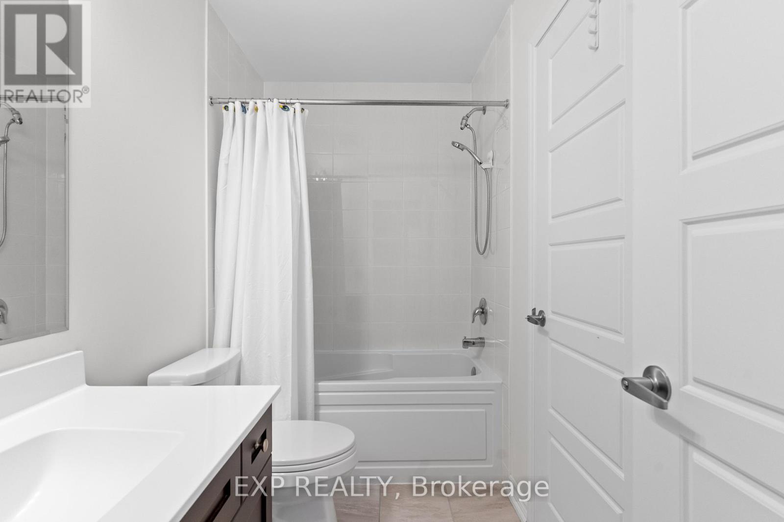 13 Goldeye Street, Whitby, Ontario  L1P 0E5 - Photo 47 - E12443715