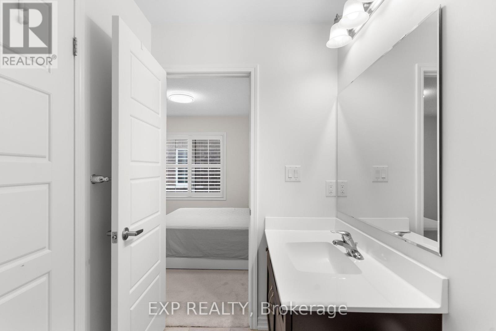 13 Goldeye Street, Whitby, Ontario  L1P 0E5 - Photo 49 - E12443715