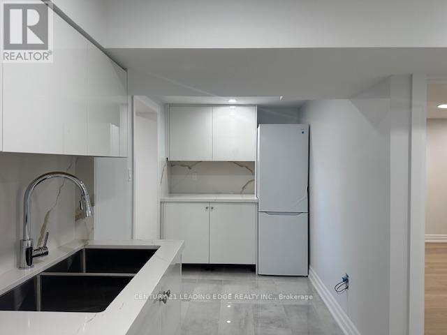 Bsmt - 39 Elinor Avenue, Toronto, Ontario  M1R 3H1 - Photo 9 - E12443728