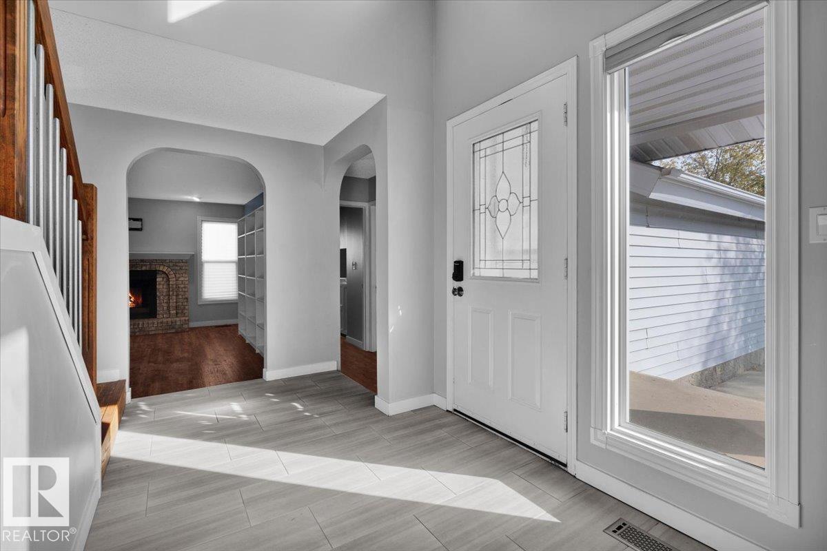 15 Delorme Pl, St. Albert, Alberta  T8N 4V9 - Photo 4 - E4460721