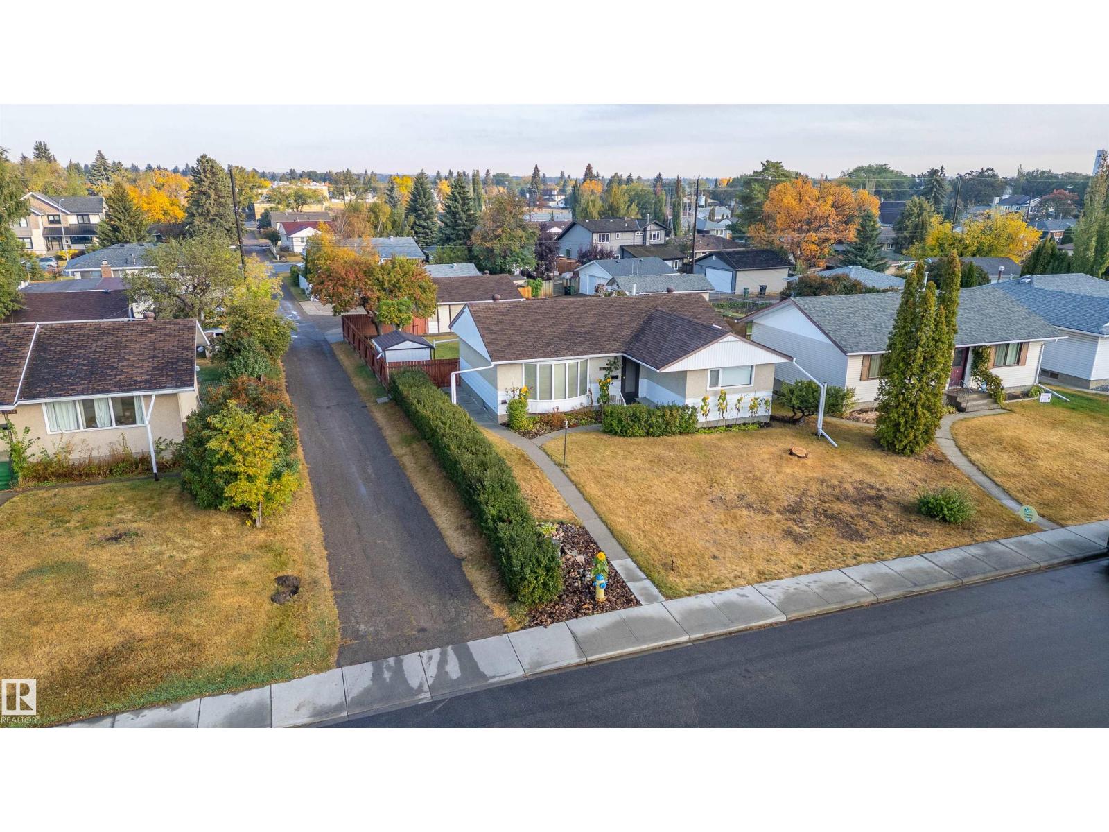 5416 105 Av Nw, Edmonton, Alberta  T6A 1A6 - Photo 4 - E4460724